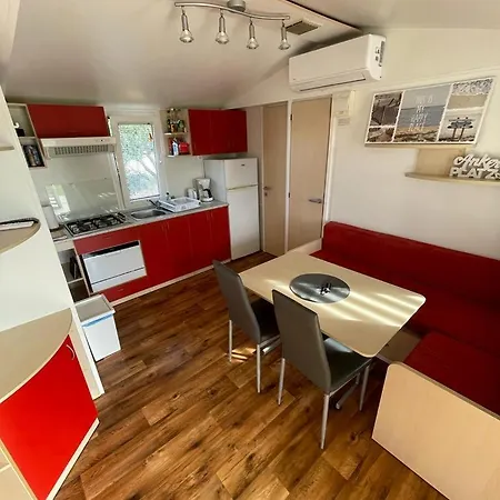 Gutti's Mobilehome Apartment *